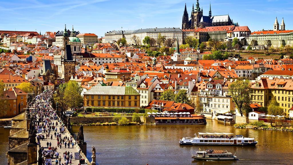 Luxury Apartment Spalena Prag Exteriör bild